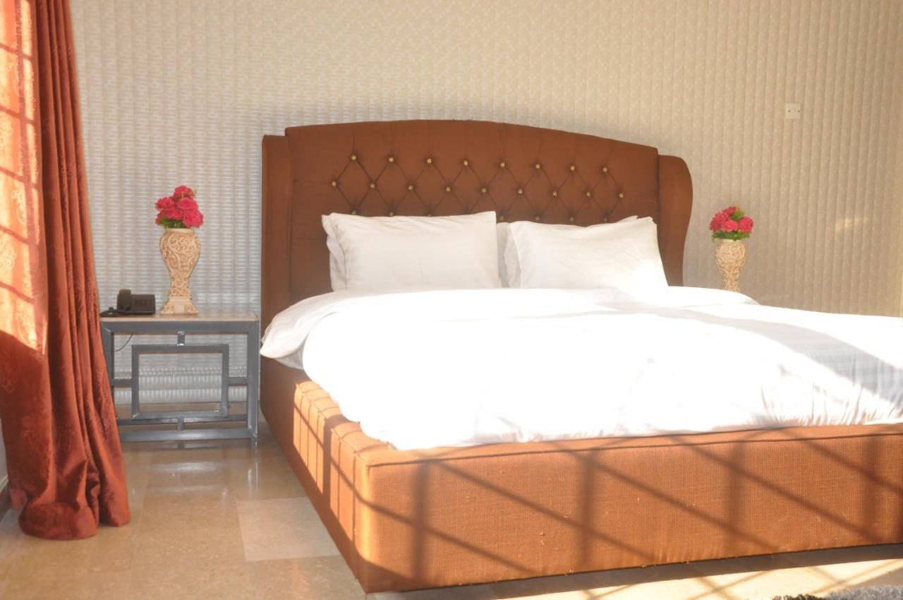 Blue Moon Residency Hotel Islamabad Exterior foto