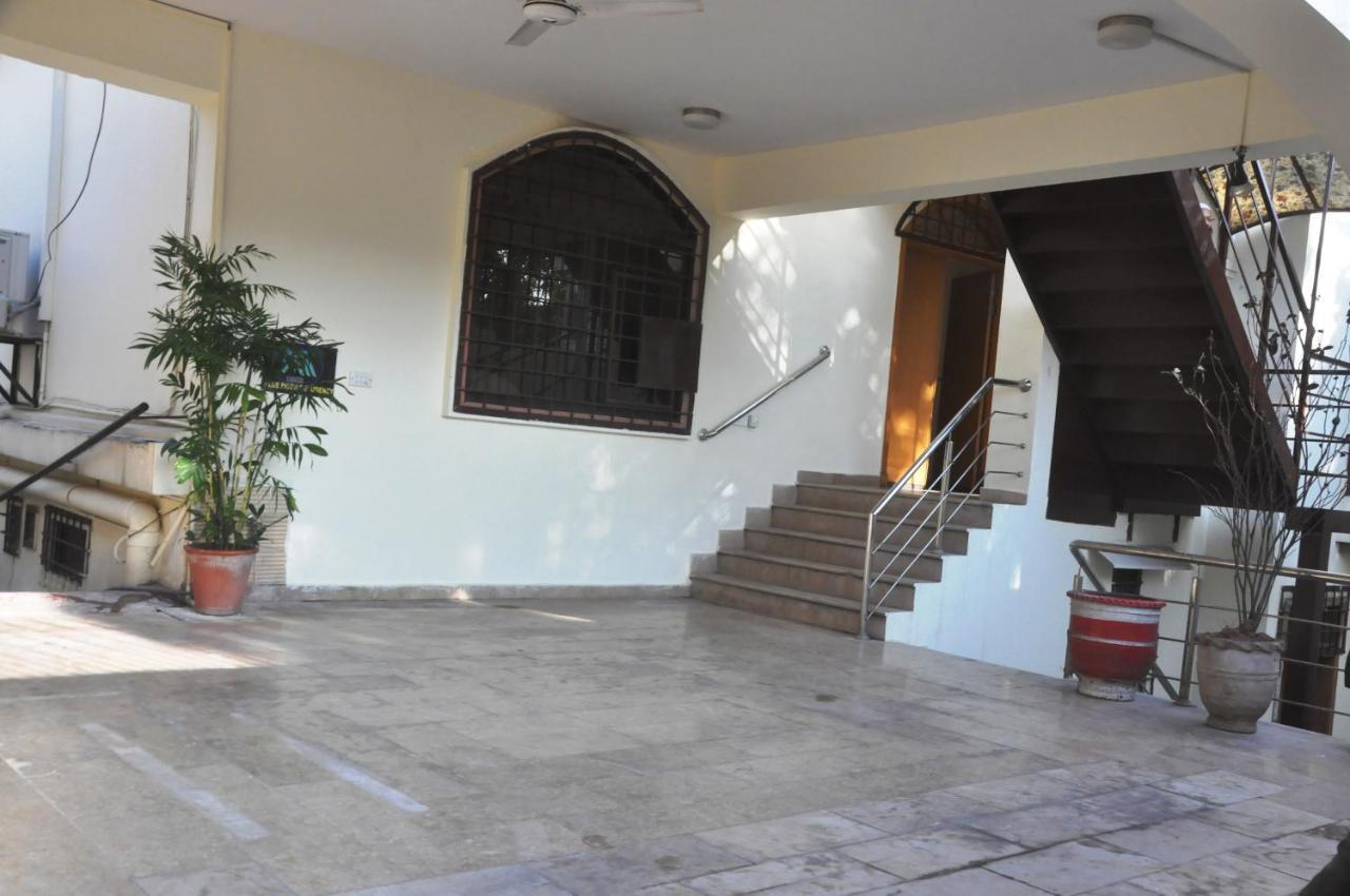 Blue Moon Residency Hotel Islamabad Exterior foto